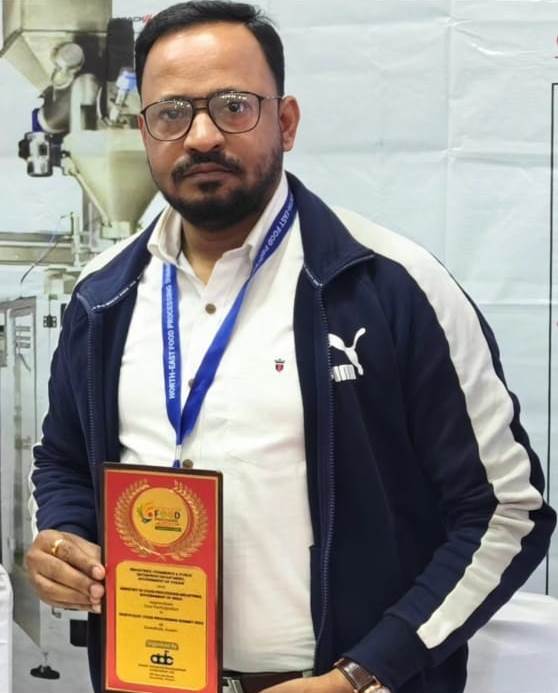 sabir ahmed with award